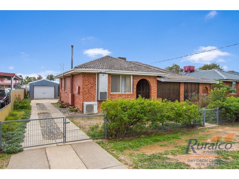 4 Campbell Street, Tamworth NSW 2340