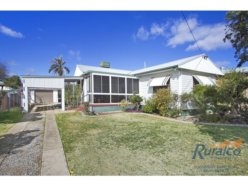 31 Bell Street, Tamworth NSW 2340