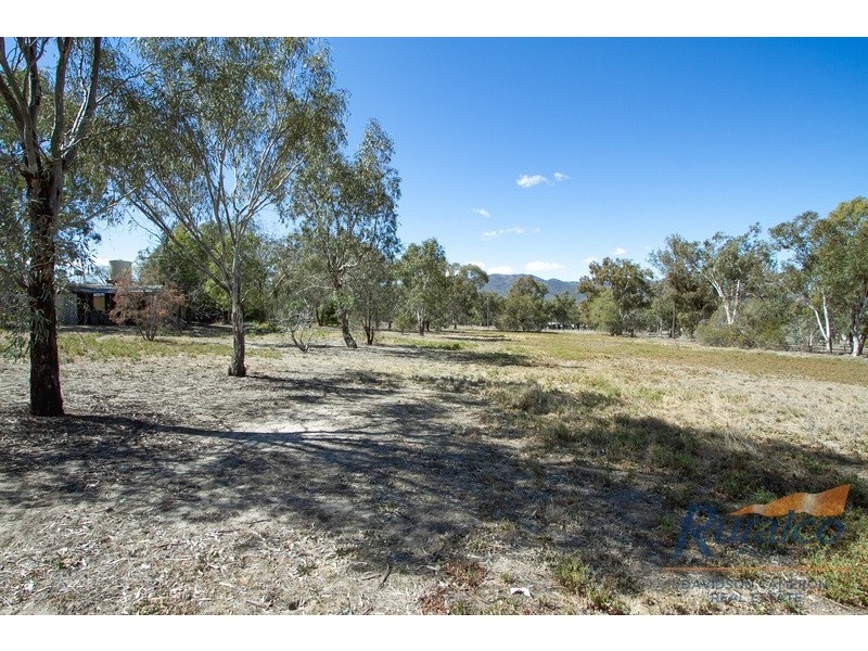 7 Porcupine Lane, Tamworth NSW 2340