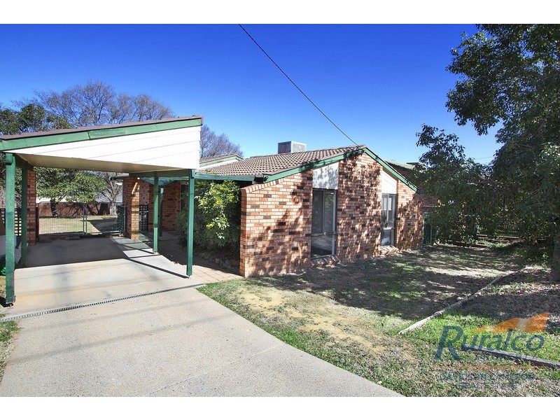 23 Glengarvin Drive, Tamworth NSW 2340