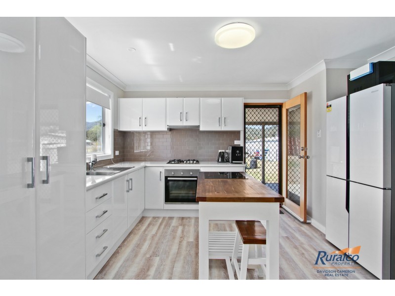 26 Gill Street, Moonbi NSW 2353