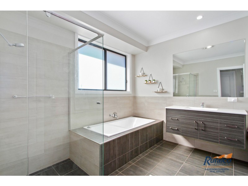 5 Koreelah Close, Tamworth NSW 2340