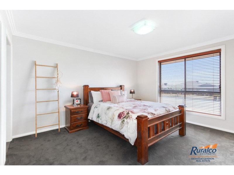 11 Verdelho Drive, Tamworth NSW 2340