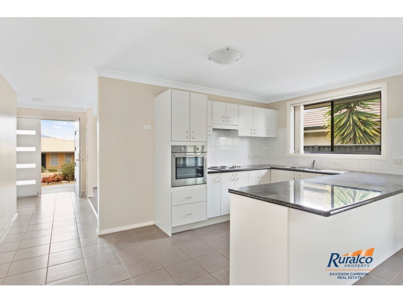 2 Wren Close, Tamworth NSW 2340