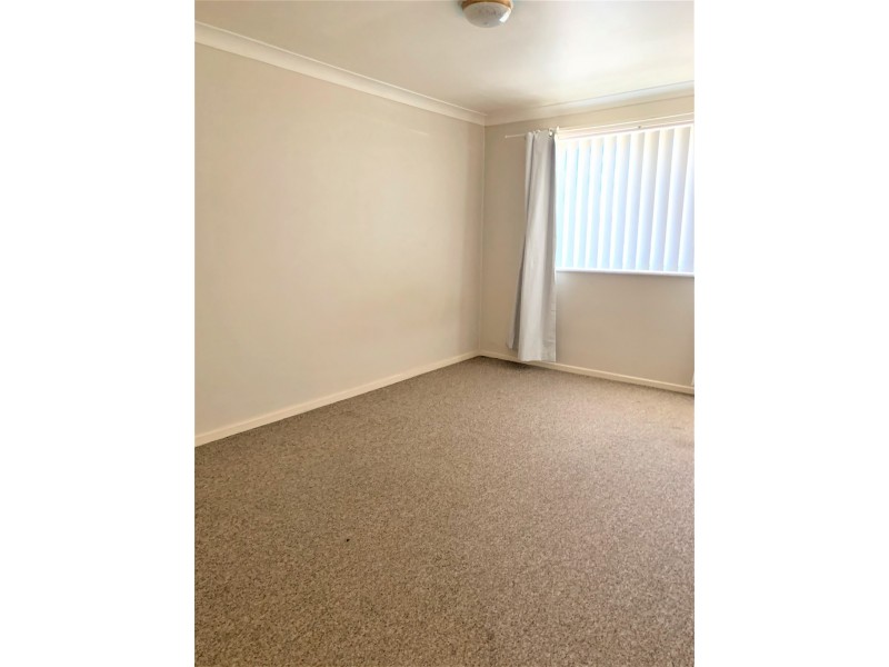 2/7 Edinburgh Ave, West Tamworth NSW 2340