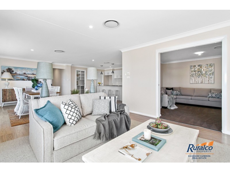 28 Conimbla Crescent, Tamworth NSW 2340