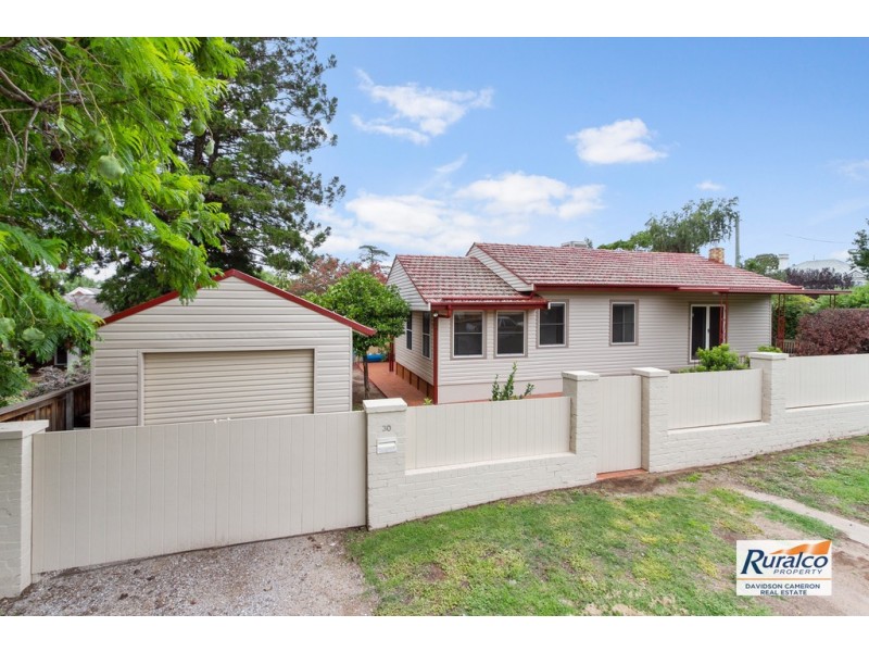 30 Hill Street, Tamworth NSW 2340