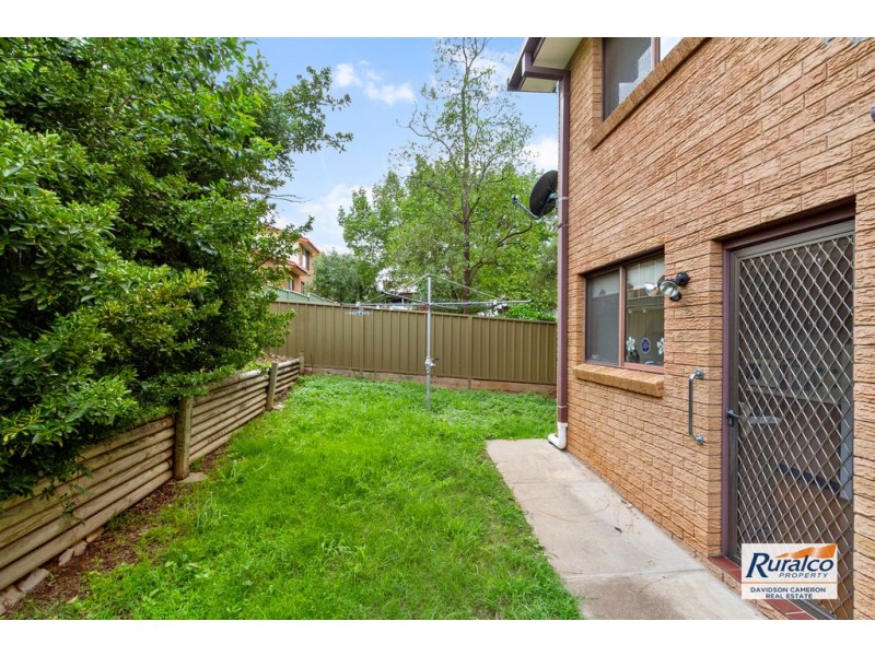 4/12 Upper Street, Tamworth NSW 2340