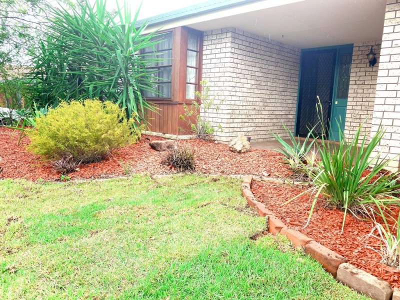 5 Coolabah Close, Tamworth NSW 2340