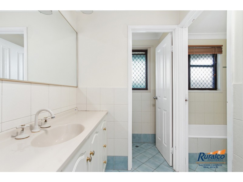 5 Coolabah Close, Tamworth NSW 2340