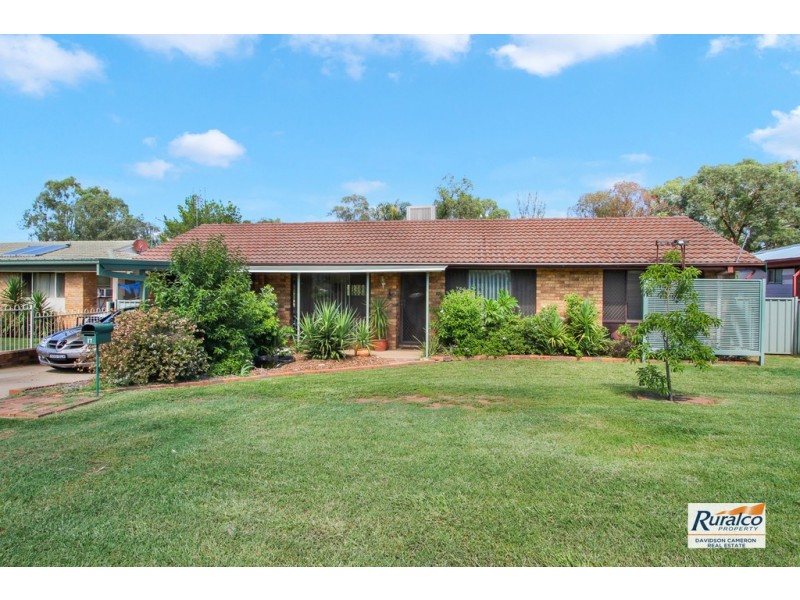 17 Angela Street, Tamworth NSW 2340