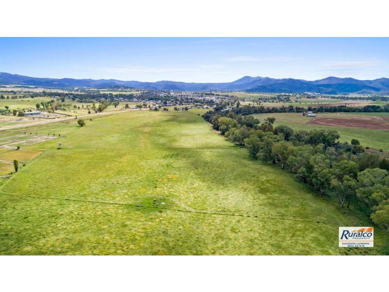 Oakbank 278 Sandy Road, Kootingal NSW 2352