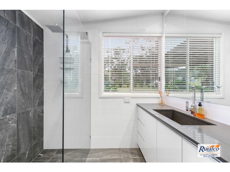 2 Bournes Lane, Tamworth NSW 2340