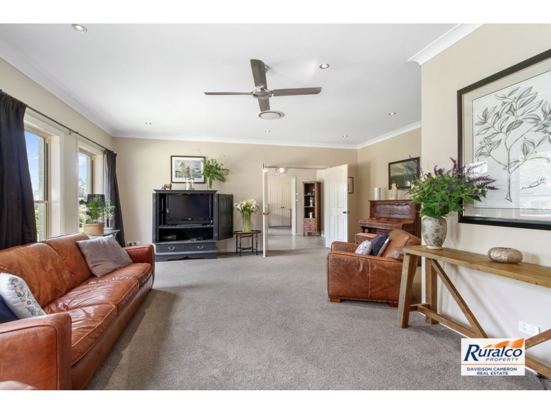 26 Barrington Drive, Tamworth NSW 2340