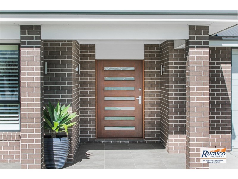 2 Carrai Close, Tamworth NSW 2340