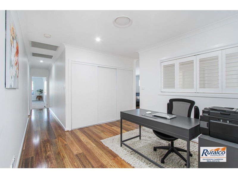 2 Carrai Close, Tamworth NSW 2340