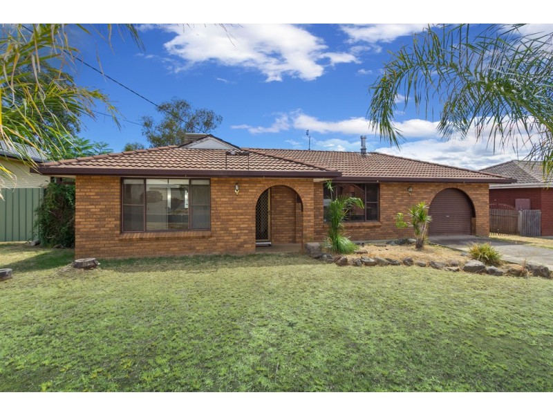 14 Osprey Way, Tamworth NSW 2340 Davidson Cameron McCulloch & Co Leased