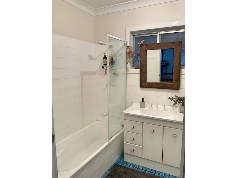 61 Carthage Street, East Tamworth NSW 2340