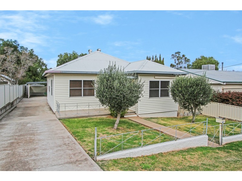 213 Johnston Street, Tamworth NSW 2340