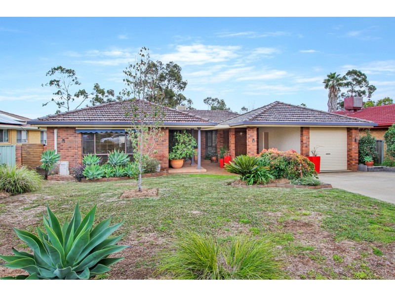 24 Yangoora Street, Tamworth NSW 2340