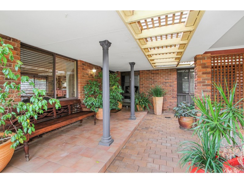 24 Yangoora Street, Tamworth NSW 2340