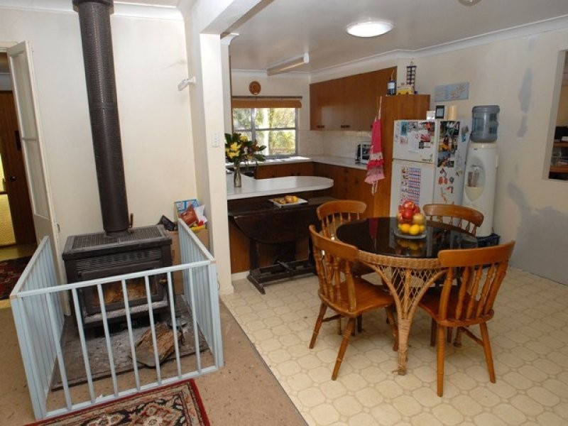 32 Sandy Road, Kootingal NSW 2352