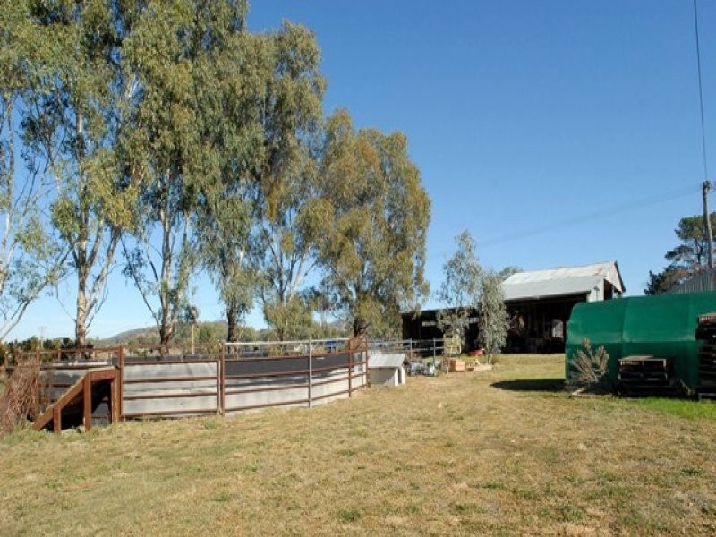 32 Sandy Road, Kootingal NSW 2352