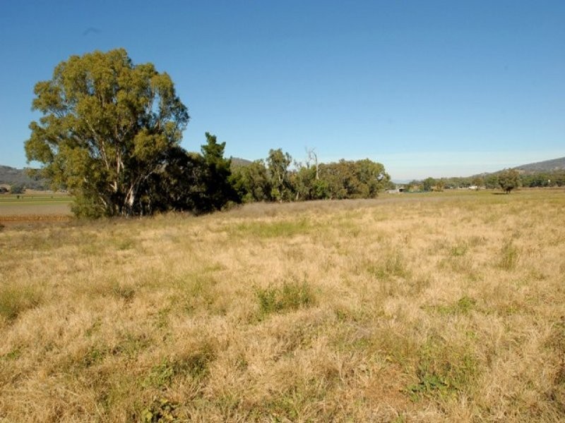 32 Sandy Road, Kootingal NSW 2352