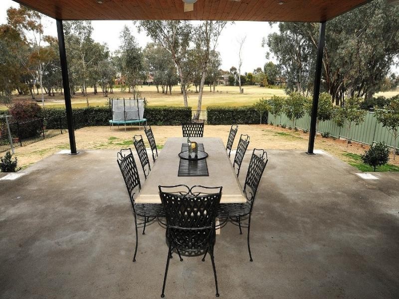 2 Matilda Place, Tamworth NSW 2340