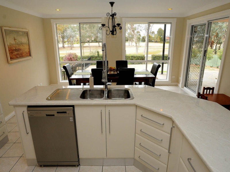 2 Matilda Place, Tamworth NSW 2340