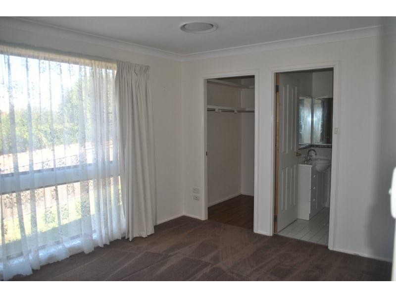 22 Grant Street, Tamworth NSW 2340