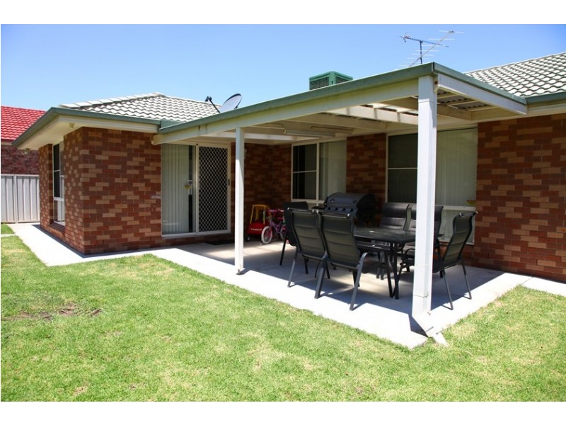 15 Wahroonga Drive, Tamworth NSW 2340