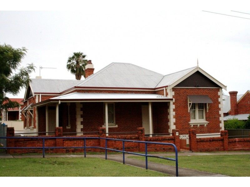 13 Darling Street, Tamworth NSW 2340