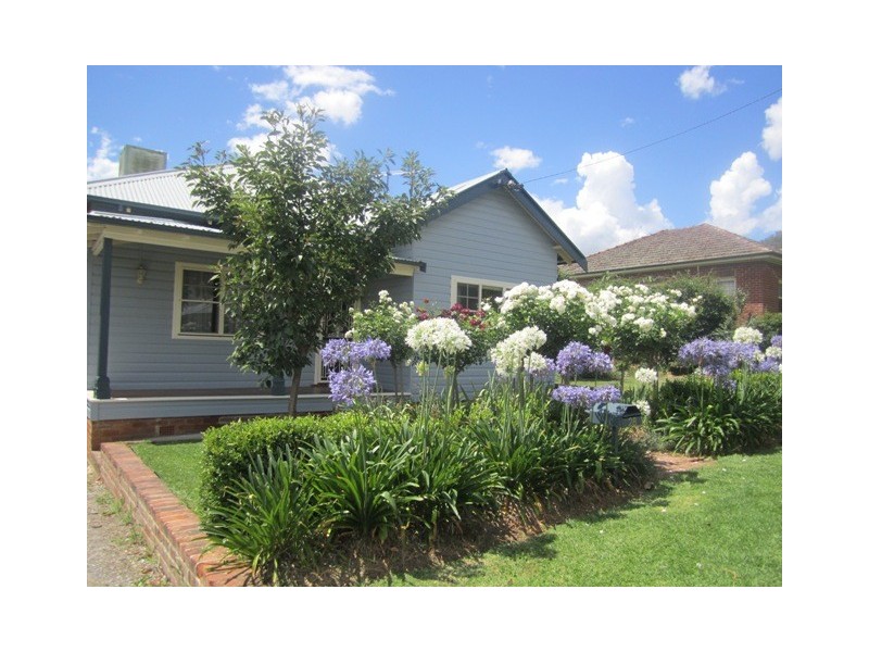 28 Chelmsford Street, Tamworth NSW 2340