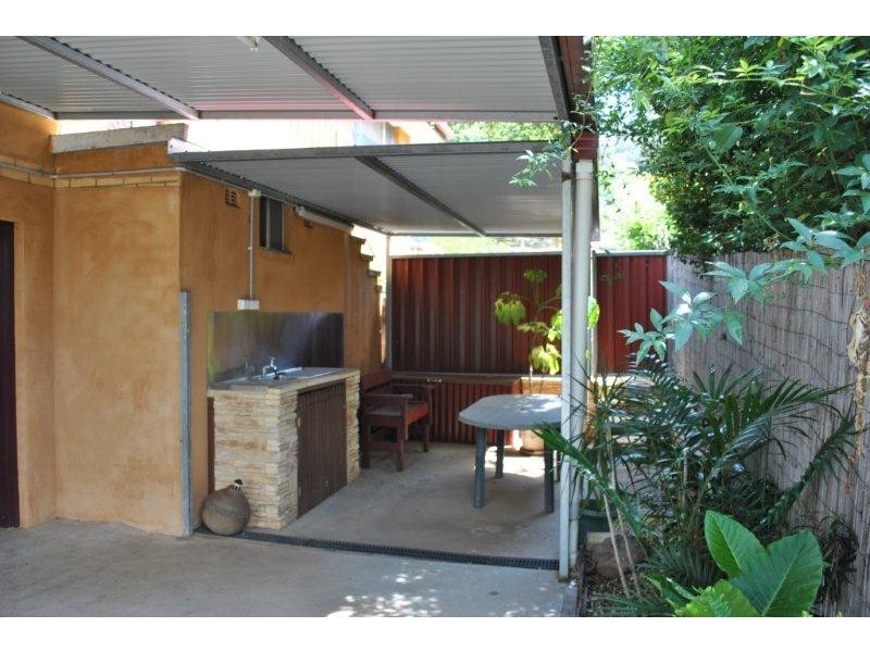 2 Dekalb Street, Tamworth NSW 2340