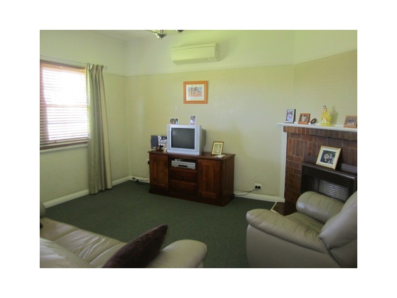 4 Cambridge Street, Tamworth NSW 2340