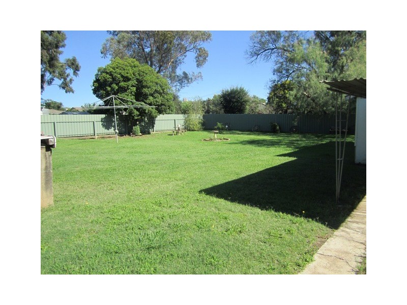 4 Cambridge Street, Tamworth NSW 2340