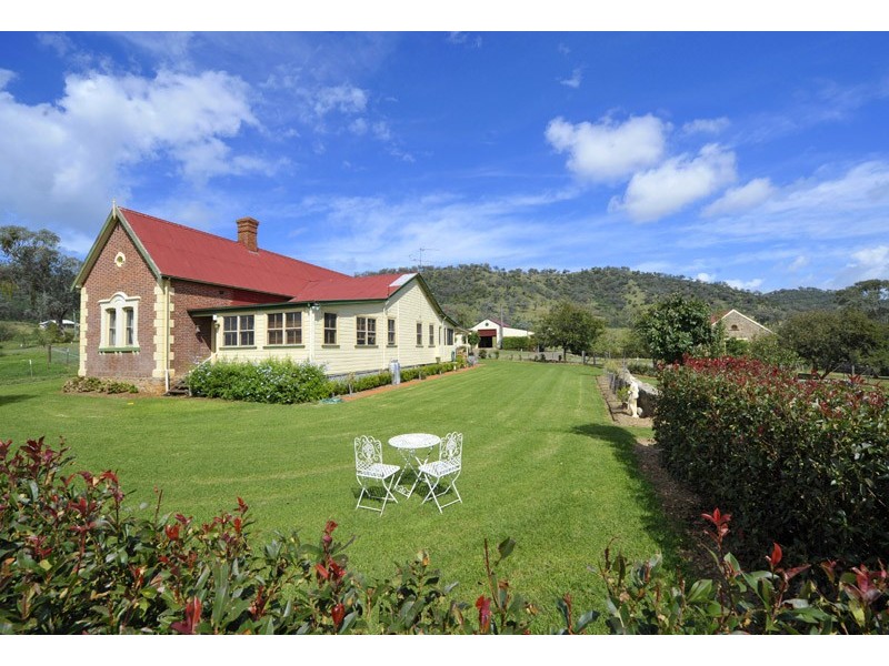 80 Wyndham Close, Tamworth NSW 2340