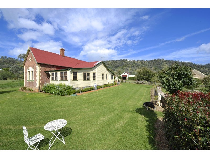 80 Wyndham Close, Tamworth NSW 2340