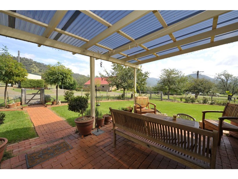 80 Wyndham Close, Tamworth NSW 2340