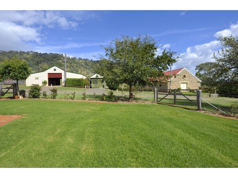 80 Wyndham Close, Tamworth NSW 2340