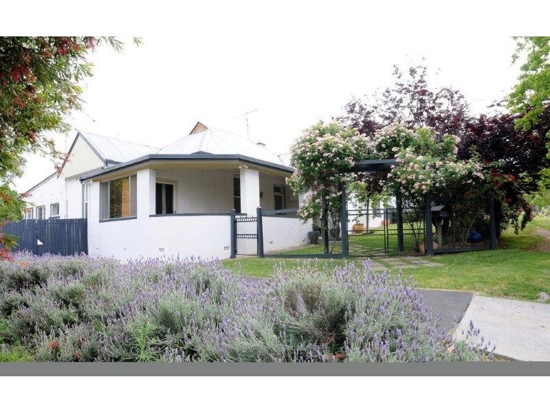 92 Fitzroy Street, Tamworth NSW 2340