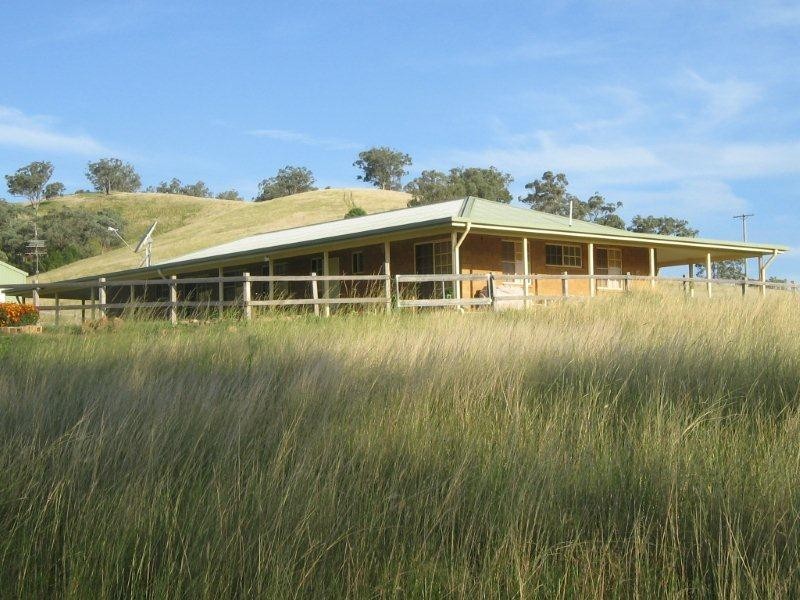 132 Halls Creek Road, Manilla NSW 2346