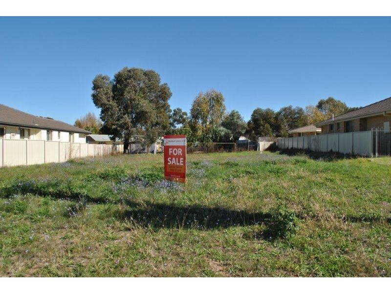 4 Iris Close, Kootingal NSW 2352