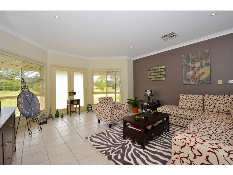 57 Urangera Drive, Tamworth NSW 2340