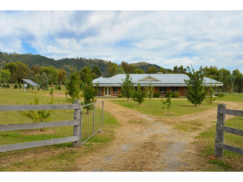 57 Urangera Drive, Tamworth NSW 2340