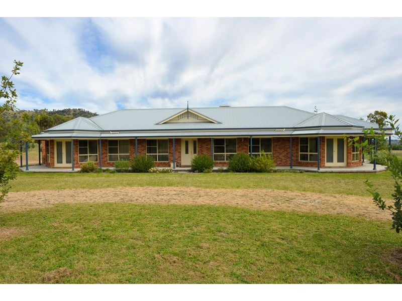 57 Urangera Drive, Tamworth NSW 2340