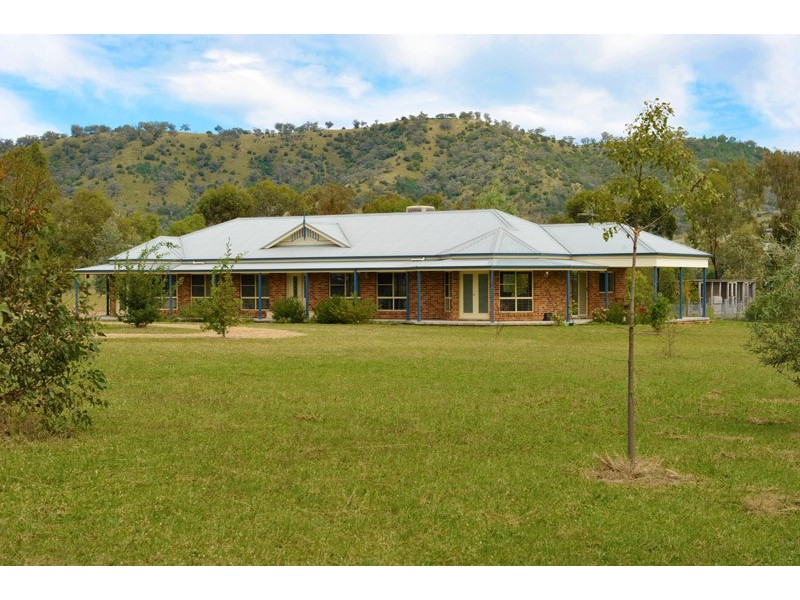 57 Urangera Drive, Tamworth NSW 2340