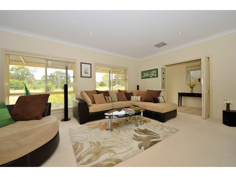57 Urangera Drive, Tamworth NSW 2340