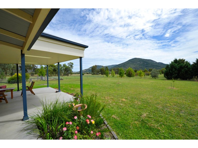 57 Urangera Drive, Tamworth NSW 2340